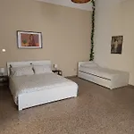 Maison Olimpo 3* Trani