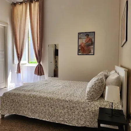 Πανσιόν Maison Olimpo 3*