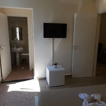 Πανσιόν Maison Olimpo 3*